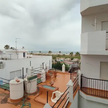 Carril De La Fuente Apartment *